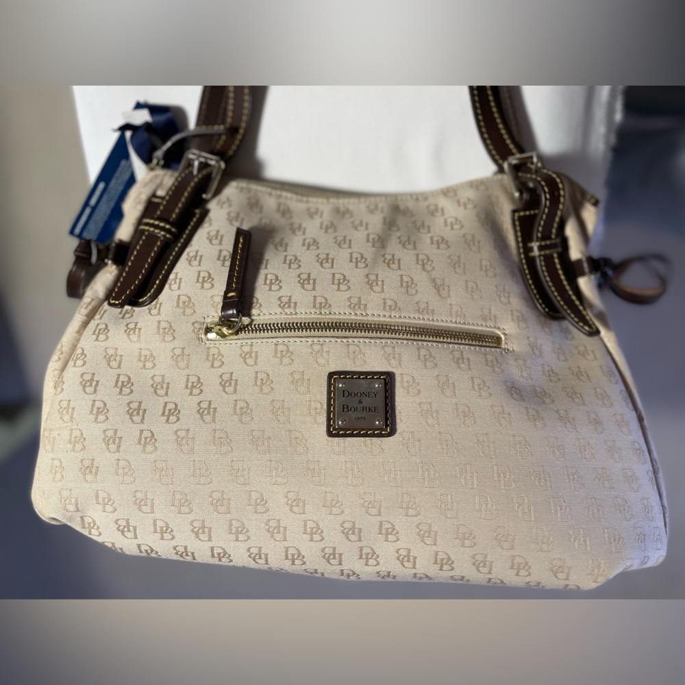NWT  DOONEY & BURKE HANDBAG   Logo Tan Cloth with Dark Brown Leather Trim